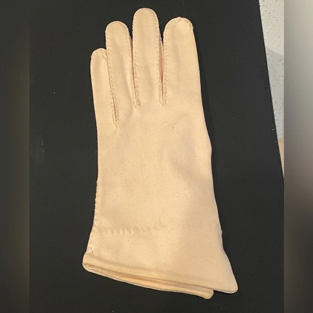 Authentic Vintage 1952 Christian Dior Shalimar Gloves | Pale Pink Leather with B